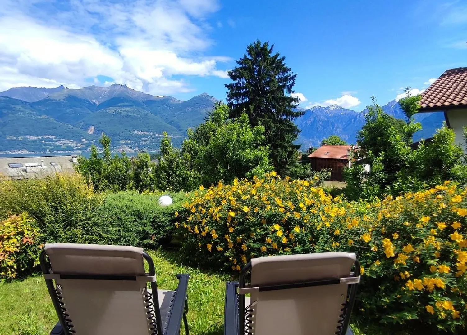 Casa Relax Sul Lago Di Como Colico Apartment